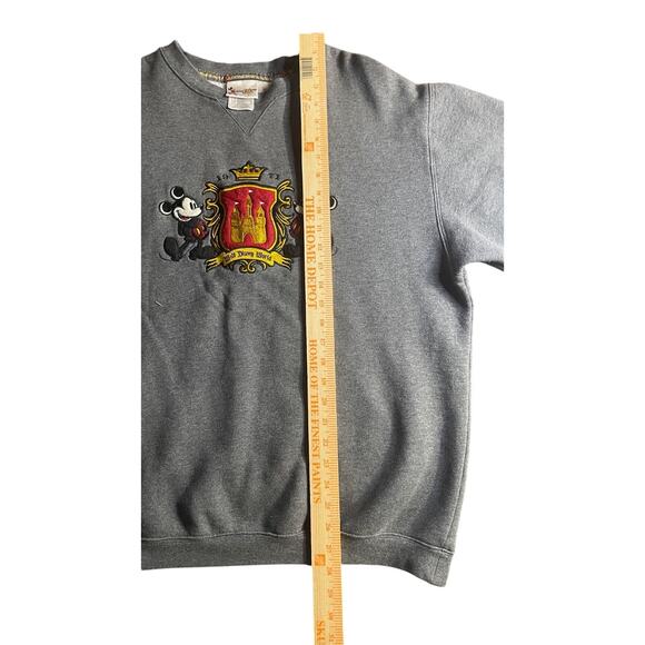 Disney World Mickey Mouse Crest Crown Sweatshirt - VTG - Y2K - Size L - Picture 4 of 7